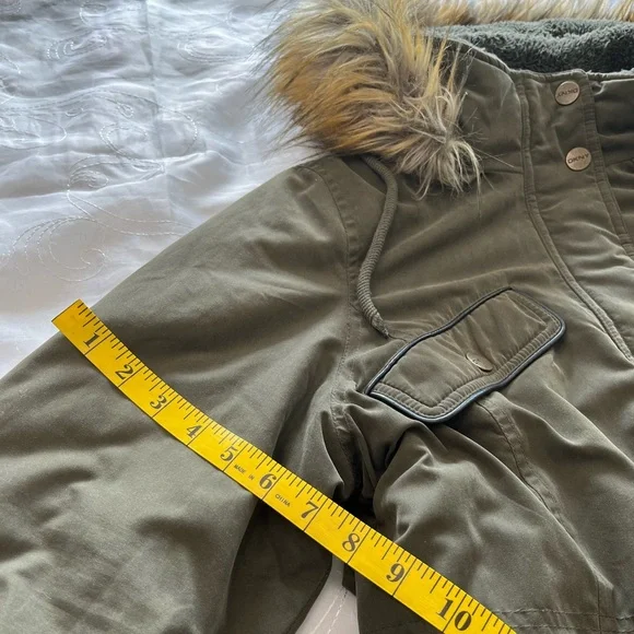 DKNY Women’s Large Hunter Green Faux Fur Lined Hood Button/Zip Coat - Picture 14 of 16